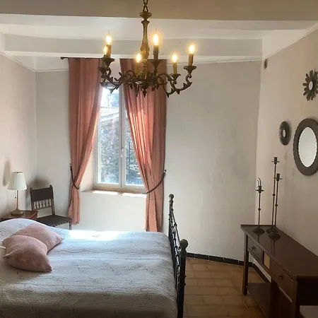 Chez Les Amis Vendégház Saint-Nazaire-de-Ladarez