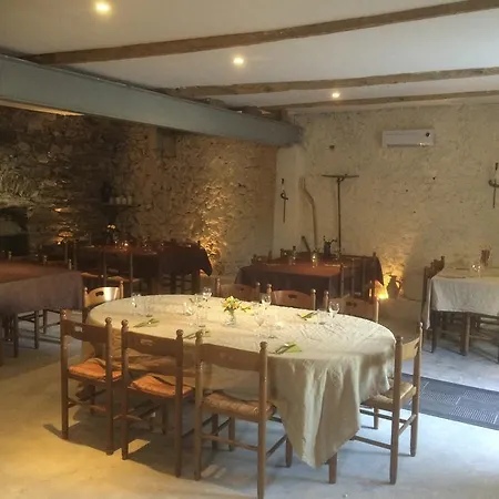 Chez Les Amis Gasthof Saint-Nazaire-de-Ladarez