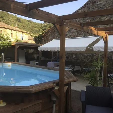 Chez Les Amis ゲストハウス