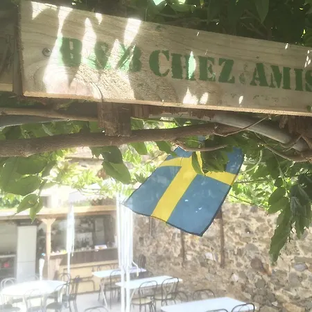 Chez Les Amis Saint-Nazaire-de-Ladarez