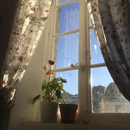 Chez Les Amis ゲストハウス 3*