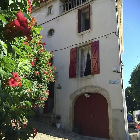 Chez Les Amis Saint-Nazaire-de-Ladarez