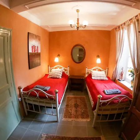 Chez Les Amis Pensionat Saint-Nazaire-de-Ladarez